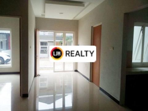 Rumah Baru2 Lantai di Palebon Raya Semarang