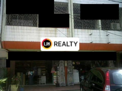 Ruang Usaha Di Boulevard Raya Dijual