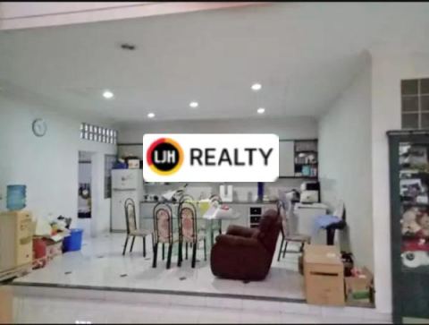 Rumah di Taman Beringin Semarang Tengah