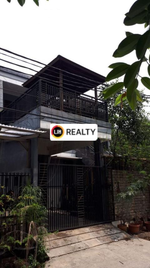 Rumah Di Puspa Gading Dijual 