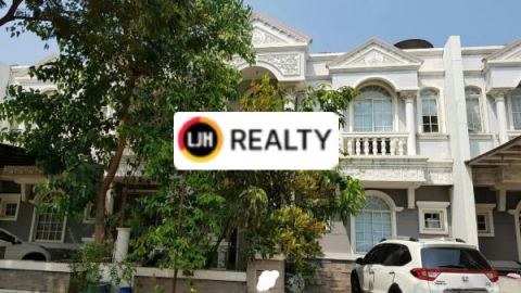 Rumah Di Cluster Garden House, Area Pantai Indah Kapuk