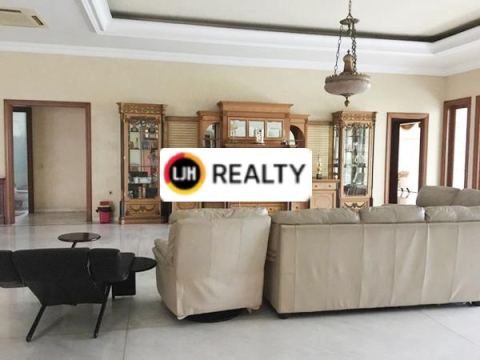 Rumah Bagus Siap Huni di Jl Sultan Agung Candi Semarang. Harga sewa Rp. 600jt/th