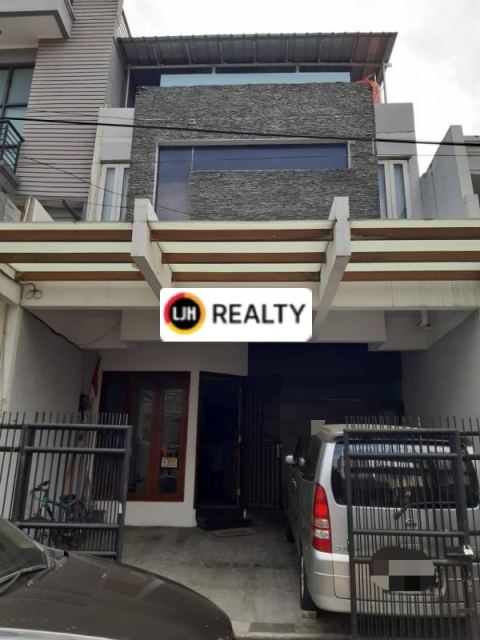 Rumah Di Jalan Kelapa Kopyor Timur, Area Kelapa Gading