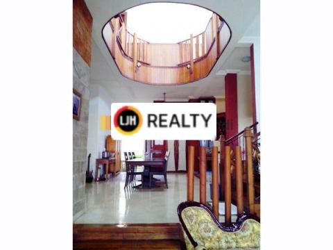 Rumah 3 Lantai di Kyai Mojo Srondol Semarang