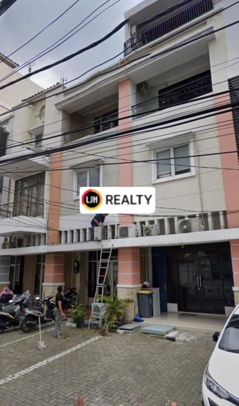 Disewakan Ruko di Gandaria Jakarta Selatan
