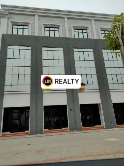 RUKO KONDISI BAGUS BERLOKASI DI SEDAYU CITY AREA KELAPA GADING