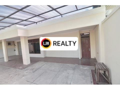 Rumah di Halmahera Raya Semarang