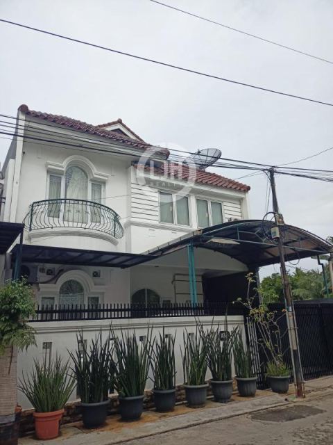 RUMAH DI JALAN MELODI MAS, BCS AREA KELAPA GADING