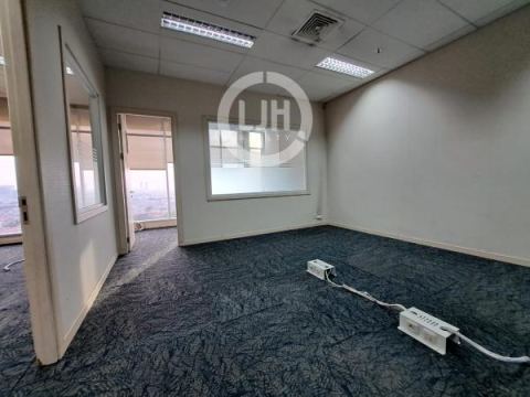 OFFICE SPACE DI KIRANA TWO KELAPA GADING
