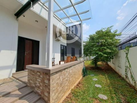RUMAH HUK, BANGUNAN BARU DI SUMMAGUNG KELAPA GADING, JAKARTA UTARA