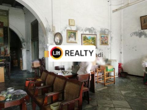 Rumah di Kelengan Besar Semarang Tengah