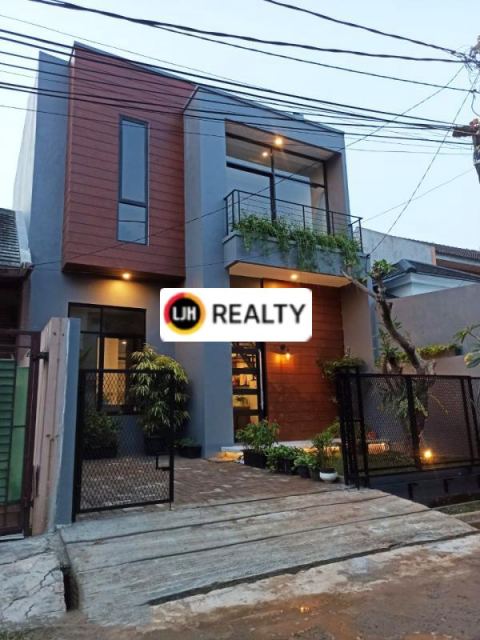 Rumah Baru di Kav DKI Meruya Utama Jakarta Barat