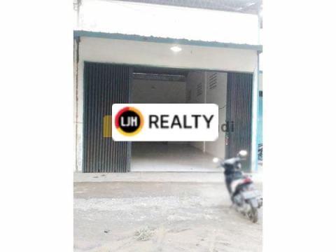 Gudang di Arteri Soekarno Hatta Semarang