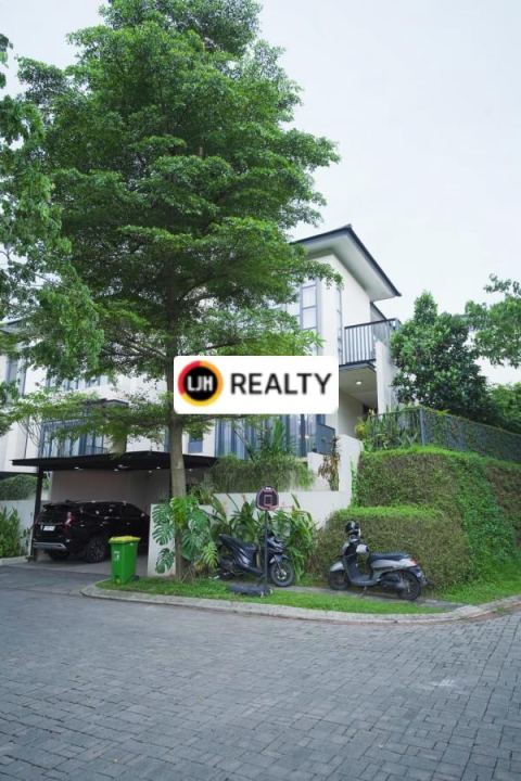 Rumah Mewah Navapark Cluster Lancewood BSD City