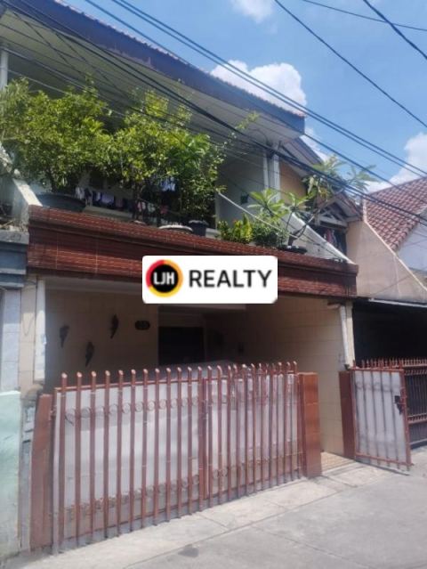RUMAH Siap Huni akses jalan 2 mobil di Jatipulo, Jakarta Barat