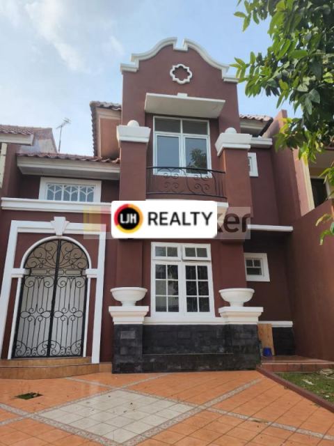 Rumah Siap Huni Dalam Cluster Di Legenda Wisata - Cibubur