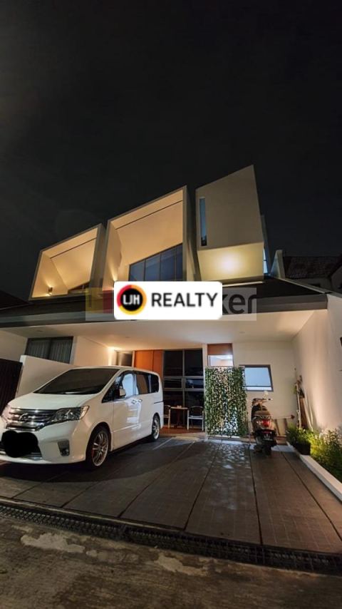 RUMAH CANTIK DALAM KOMPLEK BEBAS BANJIR DI LEBAK BULUS