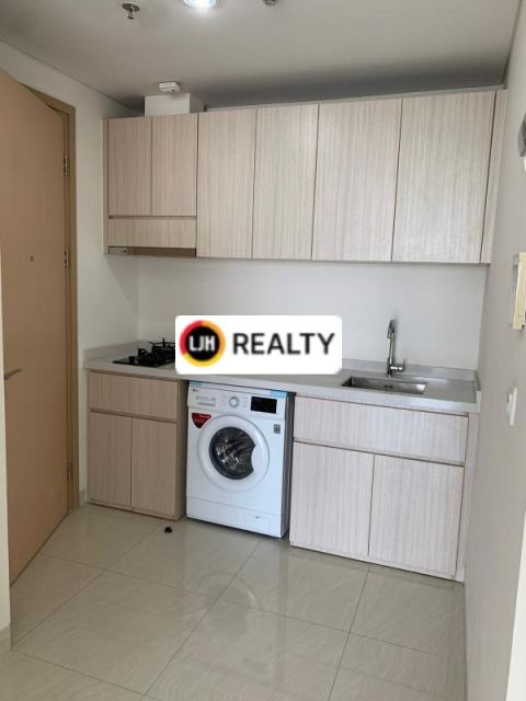APARTEMEN SEDAYU CITY SUITES LUAS 65 SEMI FURNIHSED