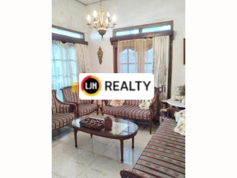 Rumah di Muradi Raya di Semarang Barat