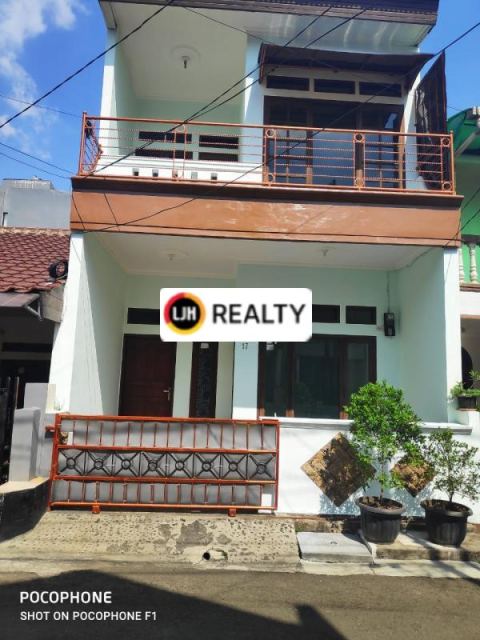 Rumah Terawat dan Siap Huni lokasi Strategis di Tomang, Jakarta Barat
