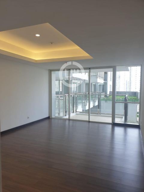 APARTEMEN SPRINGHILL ROYAL SUITES TYPE DELUXE 2 LANTAI AREA KEMAYORAN