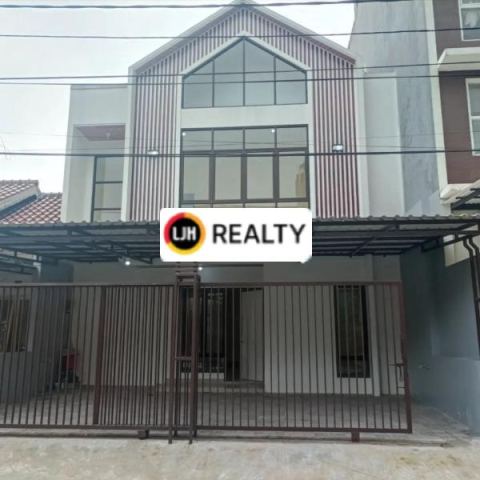 Rumah Full Renovasi di Regensi Melati Mas Serpong Utara