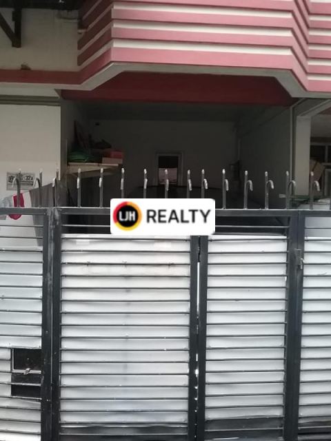 RUMAH Hoek Full Furnished lokasi Nyaman di Tanjung Duren, Jakarta Barat