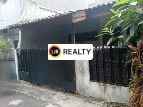 Rumah Tua Hitung Tanah lokasi Nyaman di Tanjung Duren, Jakrta Barat 