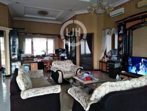 Rumah mewah di Bukit Tirta, Bukit Sari