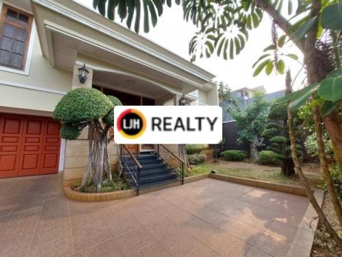RUMAH SIAP HUNI LENGKAP DENGAN KOLAM RENANG LOKASI STRATEGIS CINERE