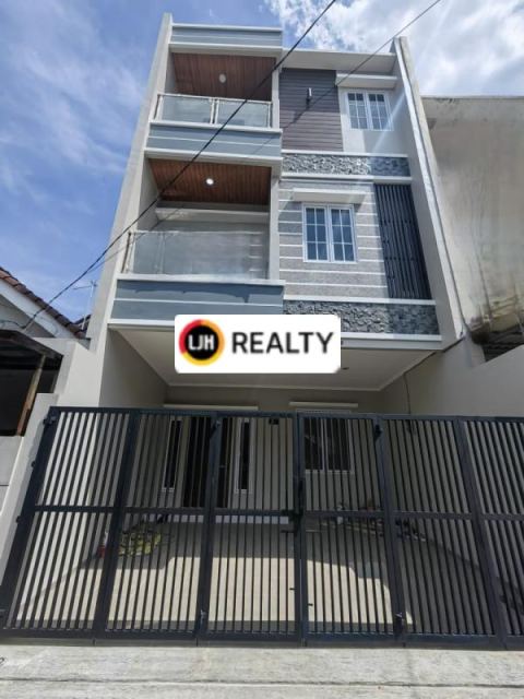 Rumah  Dijual Di Tomang , Jakarta Barat  Brand Baru 3 lantai 