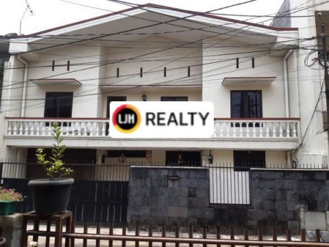 Rumah 2 lantai luas dan siap huni lingkungan nyaman di Tomang, Jakarta Barat